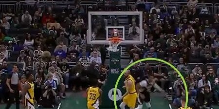 多多28官方网站-华子亲手送亚历山大20+！这眼神，是要弑父啊！|吉安尼斯·安特托孔波|雄鹿|步行者|NBA|雷霆_新浪体育_新浪新闻