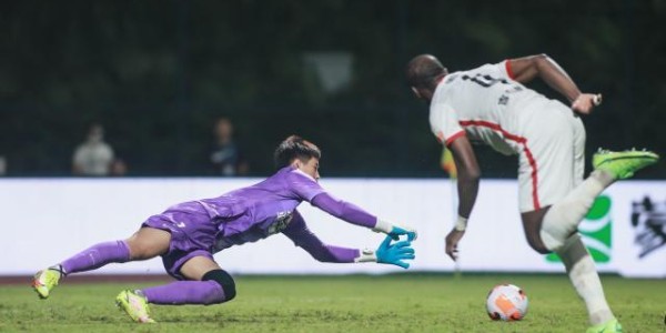 NG28-亚泰门将复制卡里乌斯 职业生涯或就此终结？