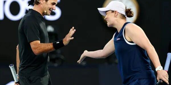 多多28app-罗德拉沃尔上空最璀璨的烟花 献给罗杰费德勒 致我们终将逝去的青春